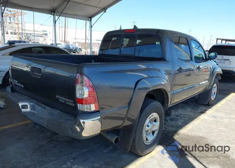 2015 Toyota Tacoma Prerunner V6 z USA, uszkodzony, nr VIN 3TMJU4GN6FM186778
